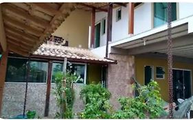 Pousada Tia Rosi com suites independente 100 mts da praia c ar, energia solar e atendimento vip
